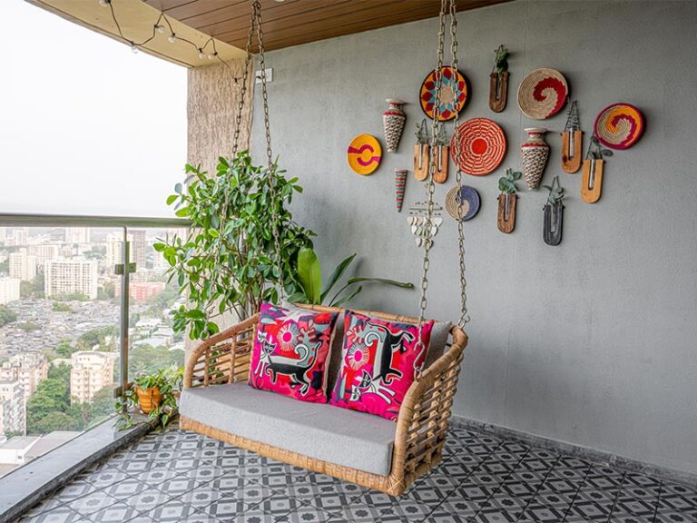 Balcony Decor Ideas to Transform Your Outdoor Space into a Cozy Retreat