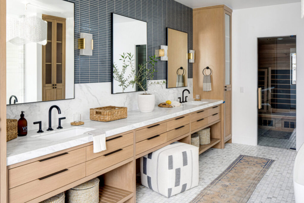 modern farmhouse bathroom