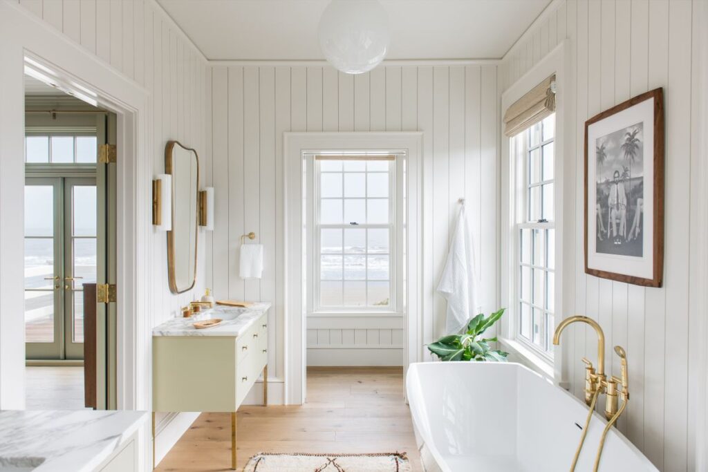 shiplap bathroom