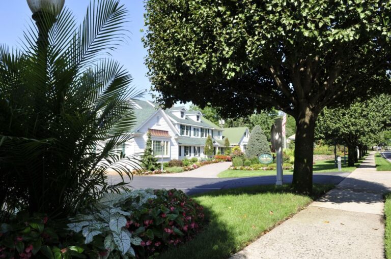 Vanderwall Funeral Home Obituaries: Honoring Lives and Celebrating Memories