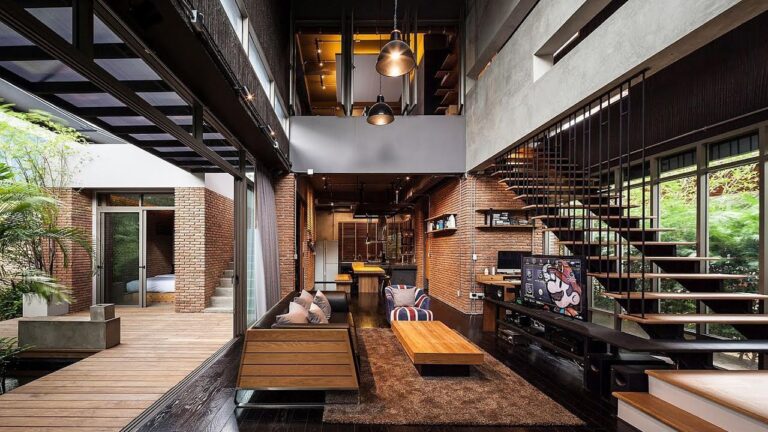 The Industrial House: A Modern Twist on Urban Living