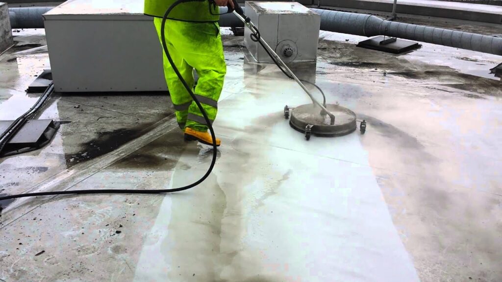 Cleaning Flat Roofs