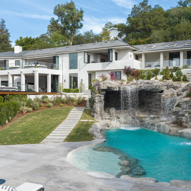 Inside the Luxurious World of Mark Wahlberg House: A Peek into the Actor’s Real Estate Empire